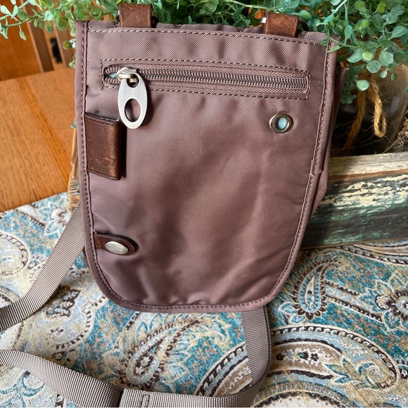 Mosey Life quilted bag convertible crossbody wristlet purse Removable straps - Picture 4 of 11